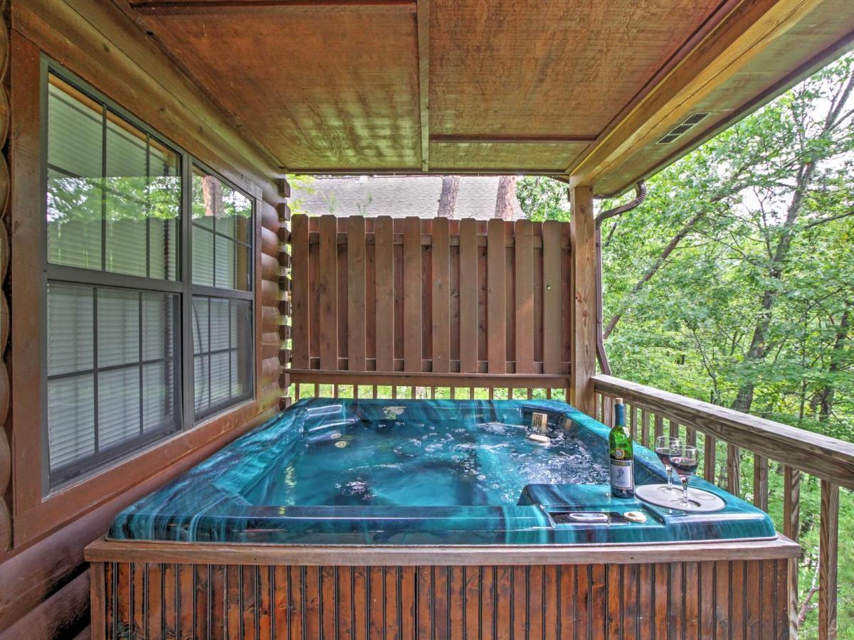 Idyllic Cabin With Hot Tub Less Than 2 Mi To Dollywood! Sevierville Exteriör bild